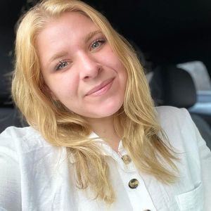 Meet your Posher, Francesca